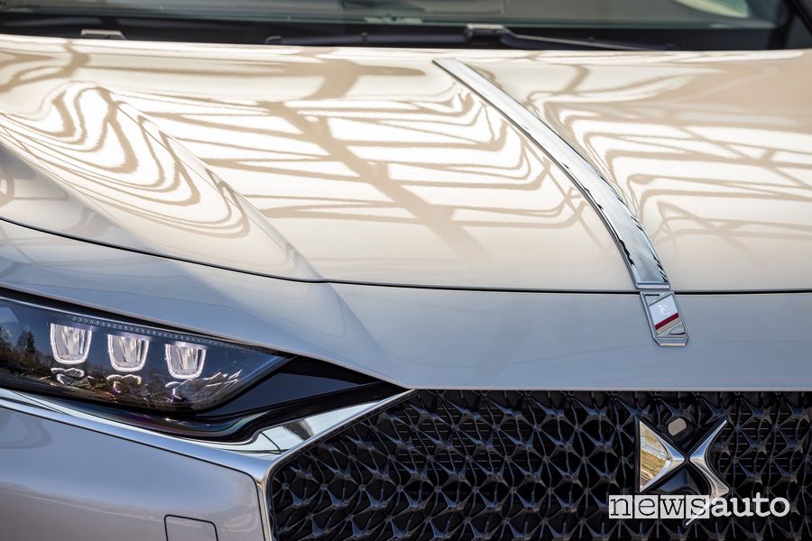 Faro anteriore nuova DS9 E-Tense PHEV