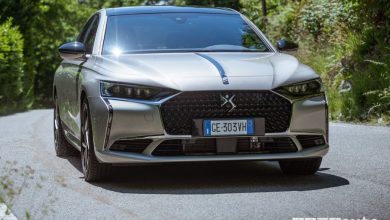 Vista anteriore nuova DS9 E-Tense su strada