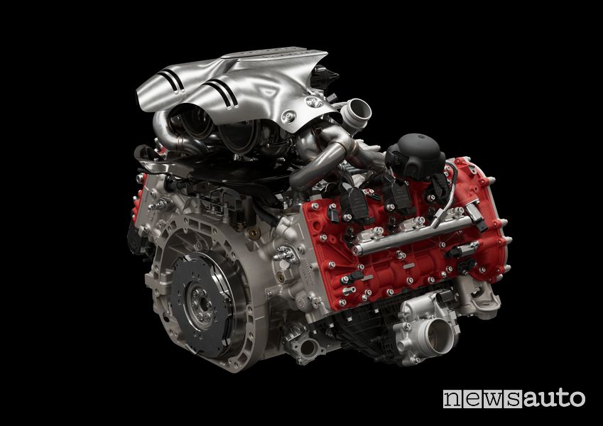 Motore V6 Ferrari 296 GTB ibrida plug-in