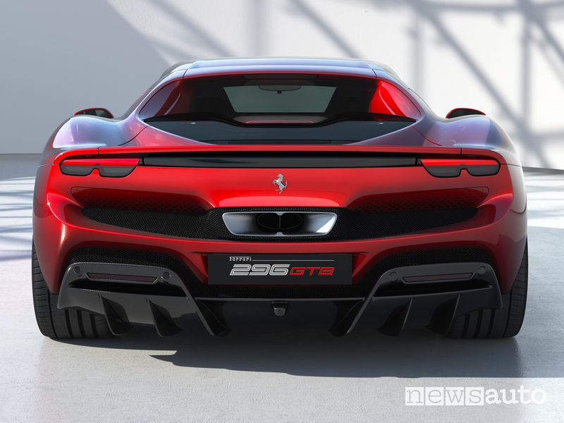 Posteriore Ferrari 296 GTB ibrida plug-in