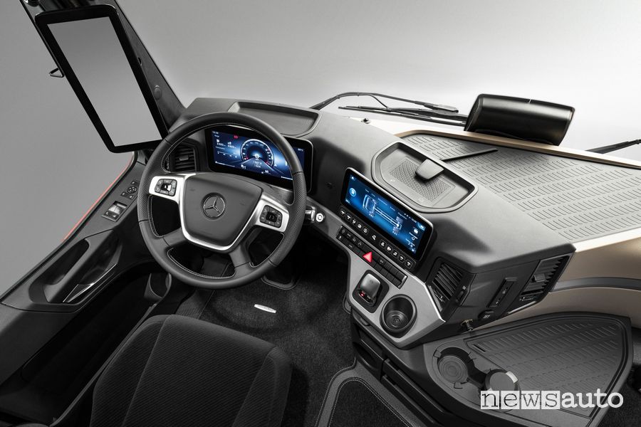 Plancia strumenti abitacolo Mercedes-Benz Actros L Trucks