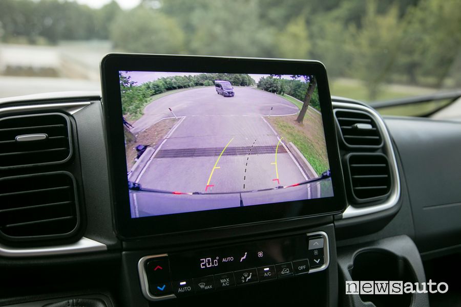 Immagini retrocamera nuovo Fiat Ducato