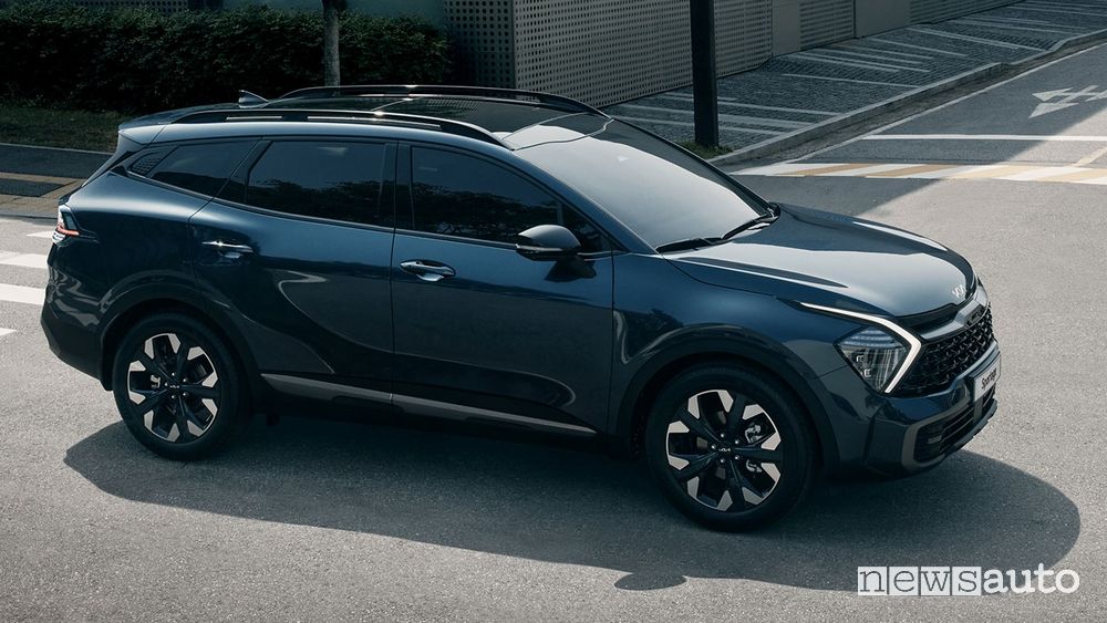 Vista laterale nuovo Kia Sportage 2022