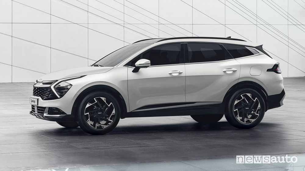 Vista laterale nuovo Kia Sportage 2022
