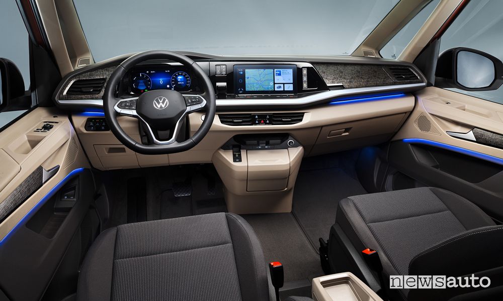Plancia strumenti con Digital Cockpit e sistema di infotainment Ready 2 Discover