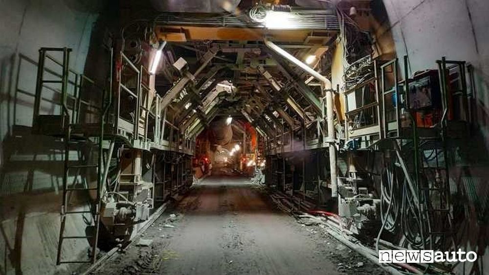 Lavori realizzazione metropolitana