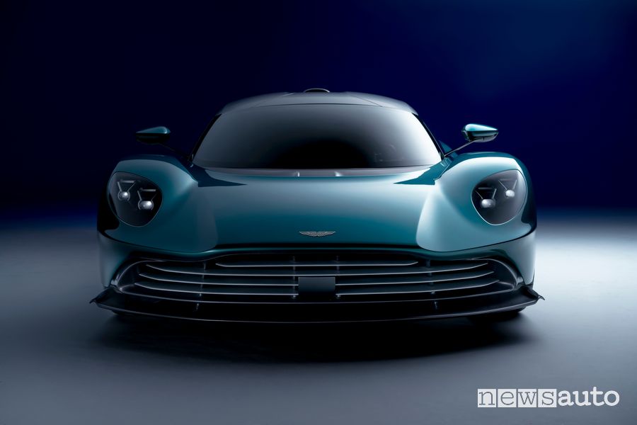Frontale Aston Martin Valhalla