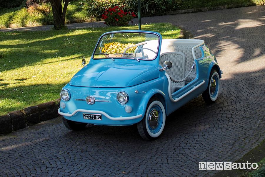 Vista di profilo Fiat 500 Jolly Icon-e Spiaggina elettrica