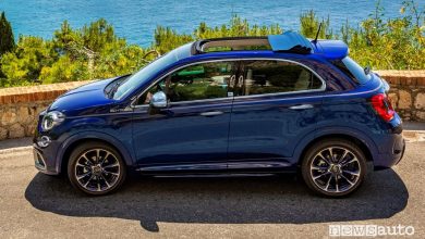 Vista laterale Fiat 500X Yachting perle vie di Capri