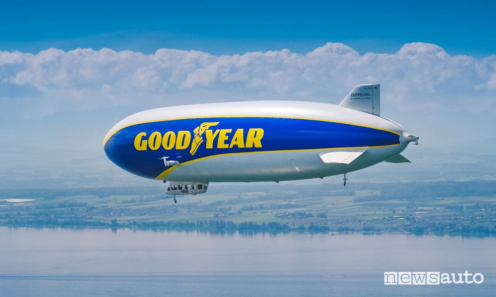 Dirigibile Goodyear nei cieli di Milano e Monza