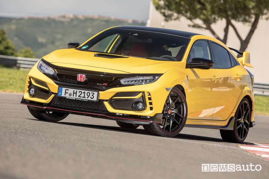 Vista di profilo Honda Civic Type R Limited Edition