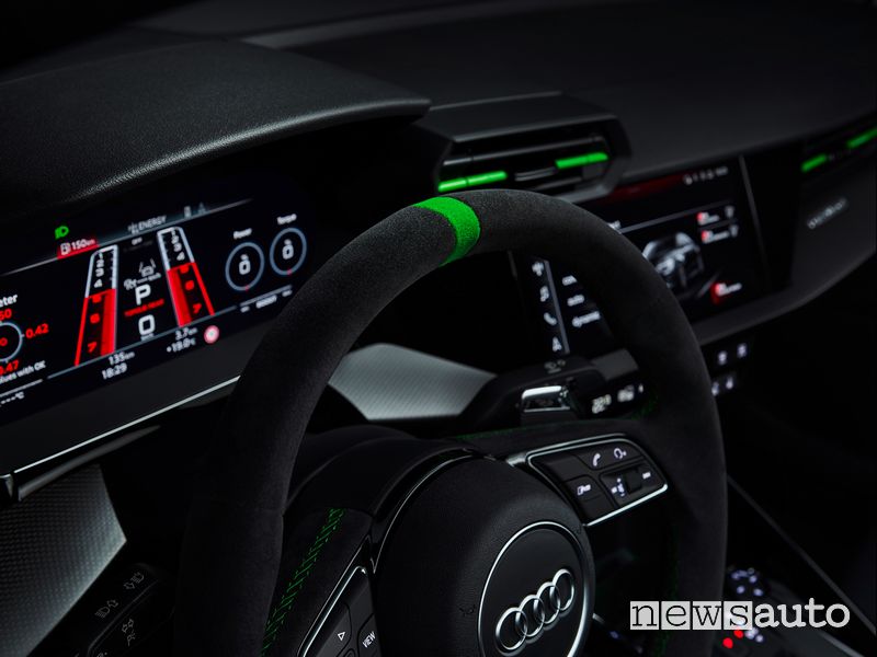 Quadro strumenti abitacolo nuova Audi RS 3 Sedan
