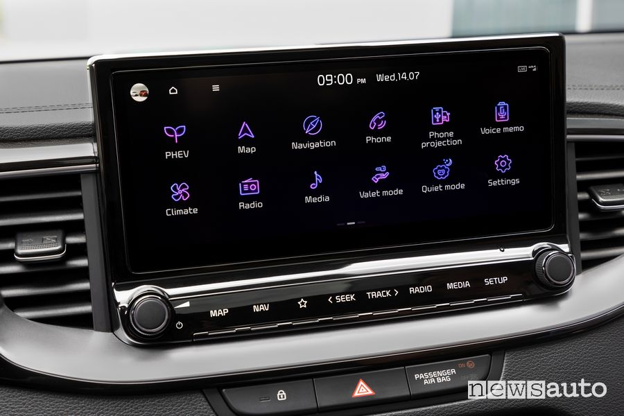 Display infotainment abitacolo nuova Kia Ceed SW ibrida plug-in PHEV