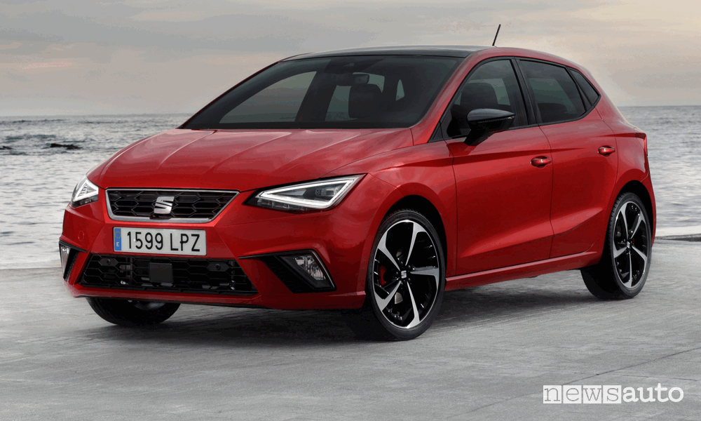 Vista di profilo nuova Seat Ibiza FR