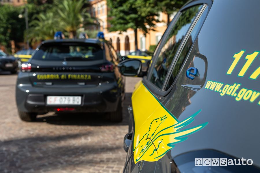 Caro carburanti inchiesta Guardia di Finanza