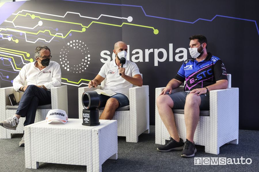 Luca Panizzi presenta il campionato E-STC Series