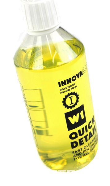 W1 Quick Detailer per pulire velocemente tutte le superfici dell'auto