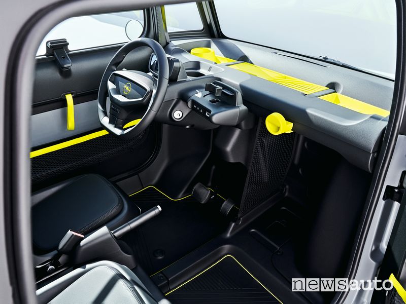 Abitacolo Opel Rocks-e