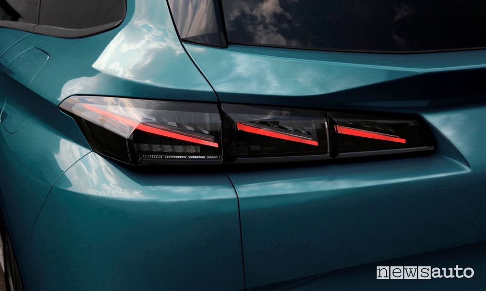 Fari full LED posteriori nuova Peugeot 308 SW