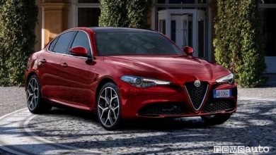 Vista di profilo Alfa Romeo Giulia serie speciale 6C Villa d'Este