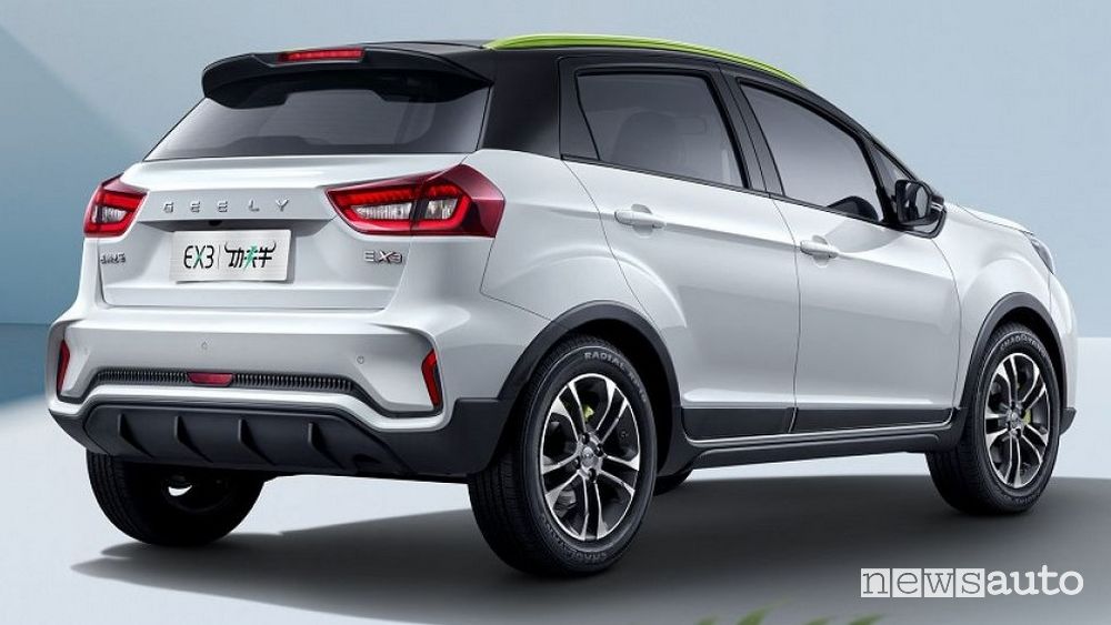 Vista posteriore Geely Geometry EX3