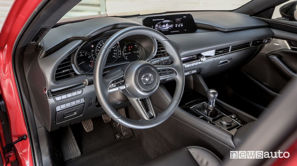Volante abitacolo Mazda3