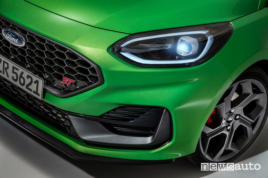 Faro e griglia anteriore nuova Ford Fiesta ST