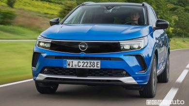 Nuovo Opel Grandland, benzina, diesel, ibrido Hybrid4, caratteristiche, prezzi