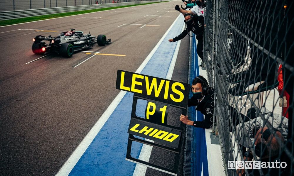 Lewis Hamilton Mercedes-AMG vittoria 100 Formula ! Gp Russia