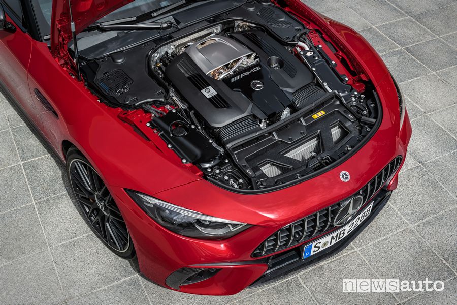 Vano motore V8 biturbo nuova Mercedes-AMG SL 63 4MATIC+
