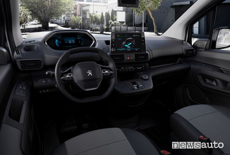 Abitacolo i-Cockpit Peugeot e-Partner furgone elettrico