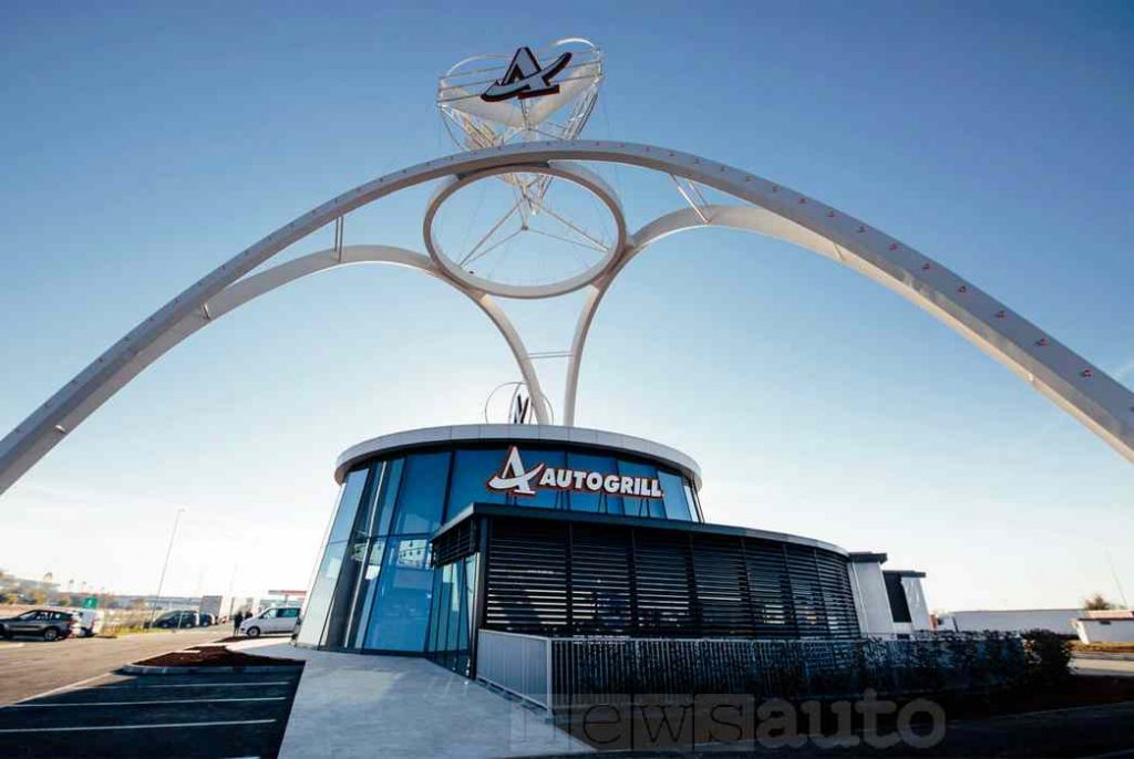 Nuovo Autogrill. In foto quello di Villoresi Ovest