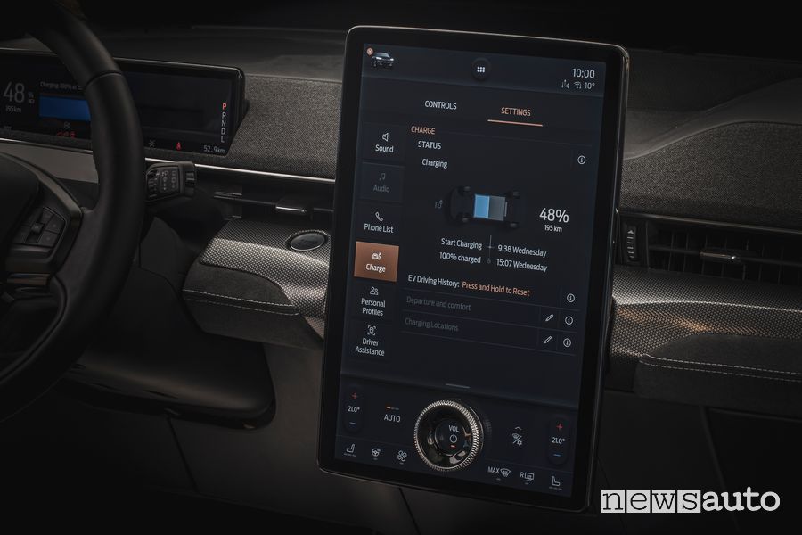 Info autonomia touchscreen full HD da 15,5" Ford Mustang Mach-E GT