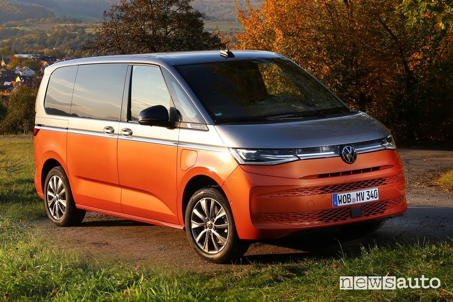 Vista di profilo Volkswagen Multivan
