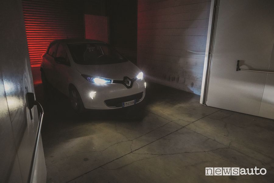 Test luce lampade a Led Renault Zoe