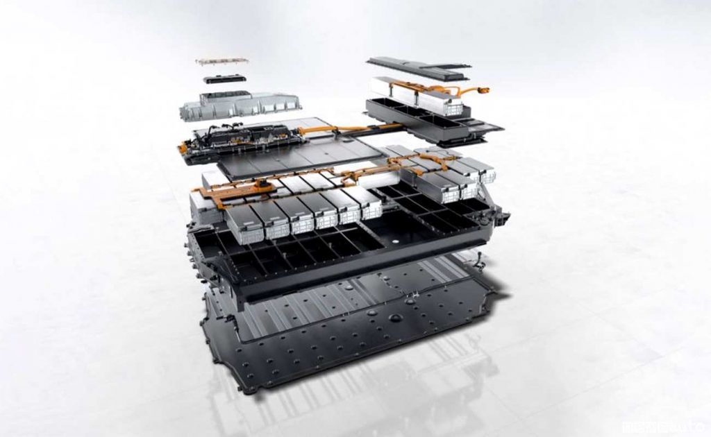 La batteria a 800 Volt montata per la prima volta sulla Taycan si ricarica molto velocemente