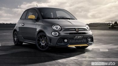 Vista di profilo Abarth F595 Speciale