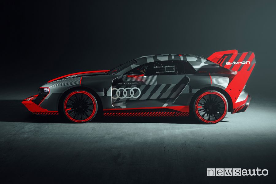 Vista laterale Audi S1 e-tron quattro Hoonigan