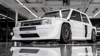 Vista di profilo Fiat Panda 4x4 M-Sport