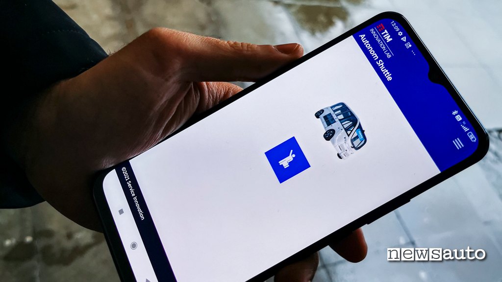 TIM Navetta guida autonoma Navya prenotazione tramite app