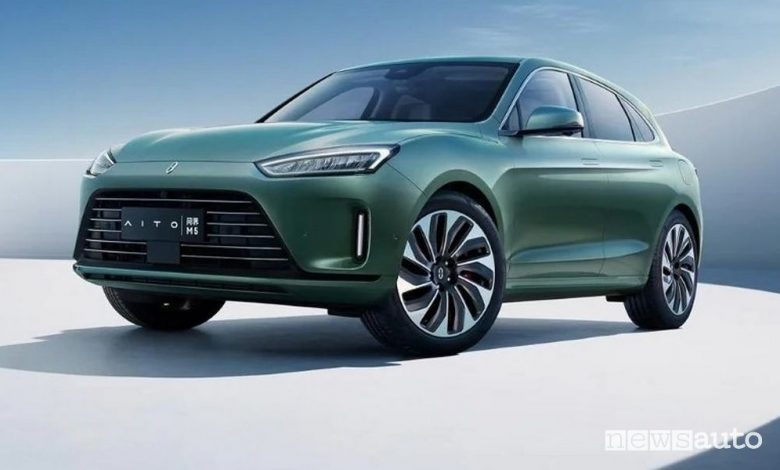 Auto elettrica Huawei, caratteristiche autonoma e prezzo Aito M5