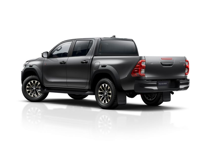 Vista posteriore Toyota Hilux GR Sport pick-up