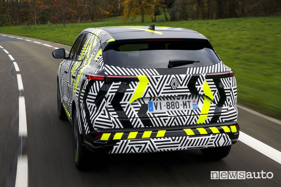 Renault Austral la vista della carrozzeria sul posteriore