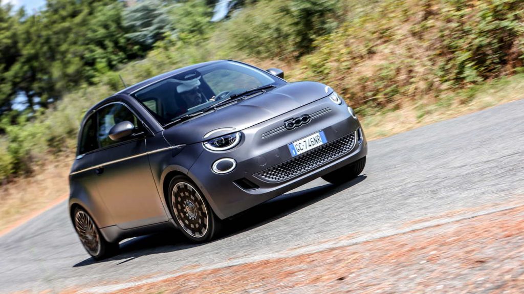 Fiat 500 elettrica premio Best Cars 2023