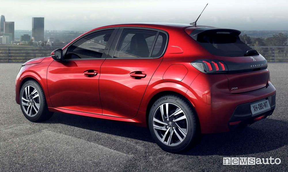 Peugeot 208 benzina, diesel e 100% elettrica