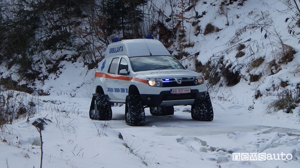 Dacia Duster cingolato Autombulanza