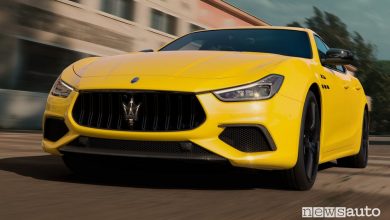 Vista di profilo Maserati Ghibli MC Edition Giallo Corse