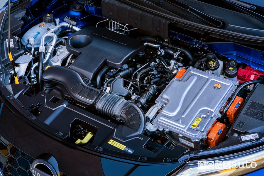 Vano motore ibrido Nissan Juke Hybrid