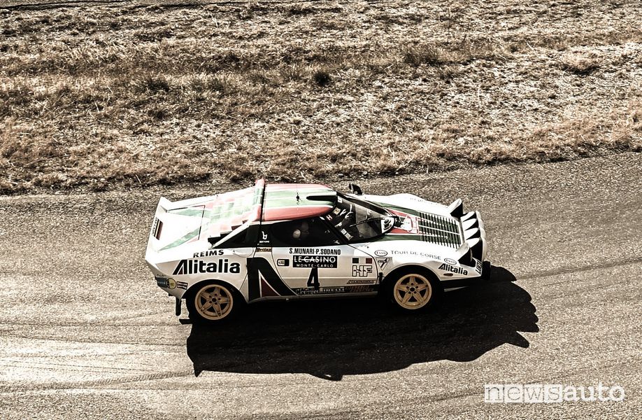 Carlos Tavares (CEO Stellantis) al Rally di Montecarlo con la Lancia Stratos di Sandro Munari