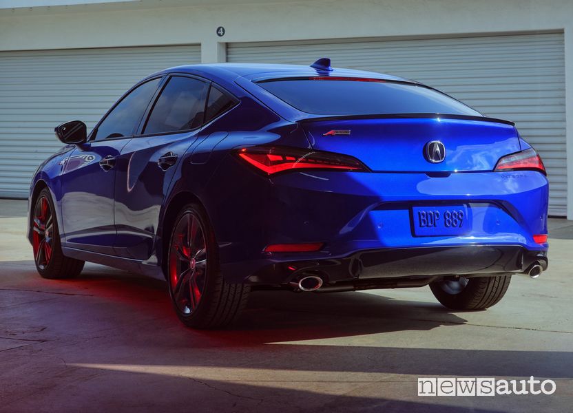 Vista posteriore nuova Honda Acura Integra